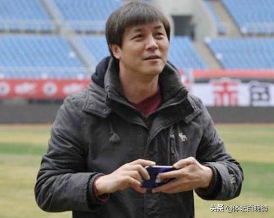 他堪称中国男足本土小贝！收情书收到手软，因一场车祸受争议至今