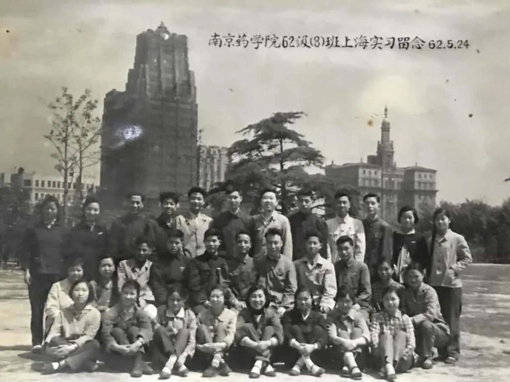 60岁创业3年赚900亿,60岁创业80岁赚到186亿身家