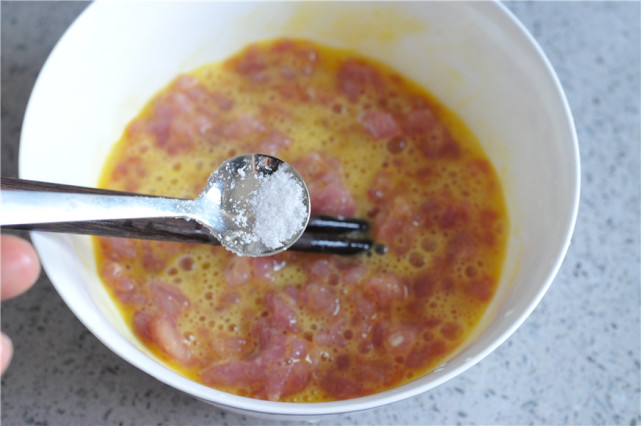 冬天吃鸡蛋怎么吃法营养最高,天冷了最爱的懒人蒸蛋