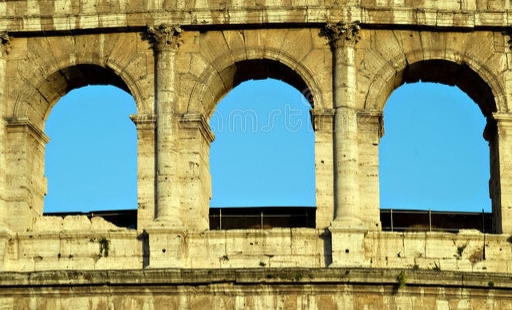 教堂为什么是尖的,教堂为什么是十字架