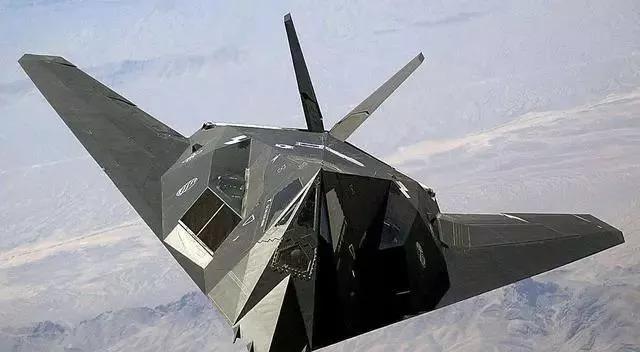 美军飞行员腰带里有金币,美军飞行员的求生包里有黄金吗