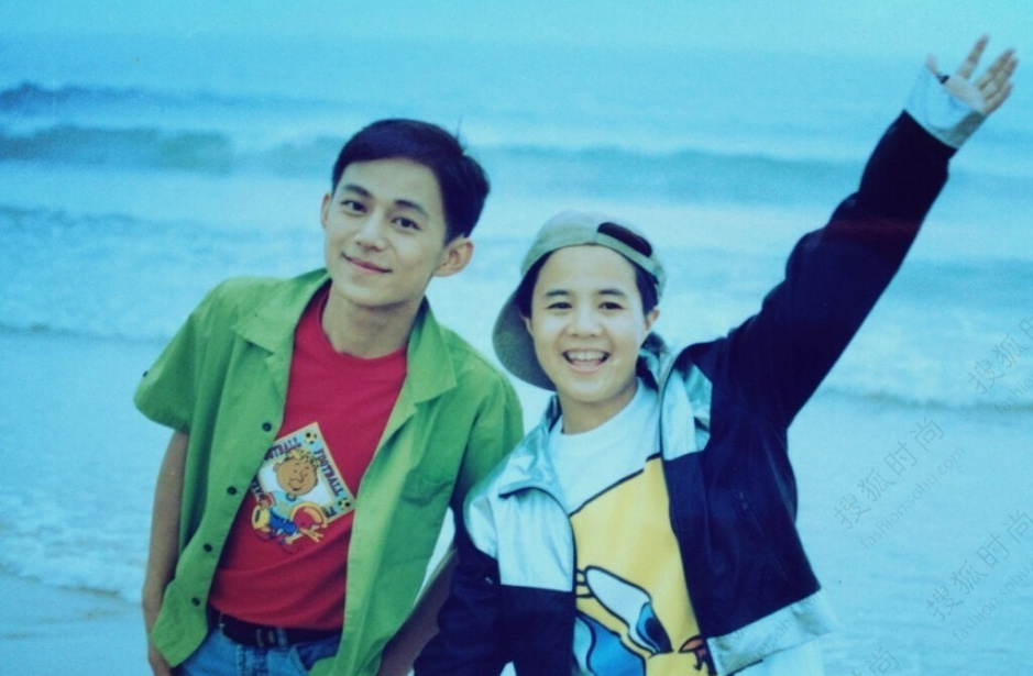 朋友请听好易烊千玺何炅谢娜读信,范丞丞何炅谢娜易烊千玺憋笑综艺