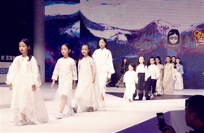 青岛即墨童装基地发布秀,即墨好看的童装厂有哪些