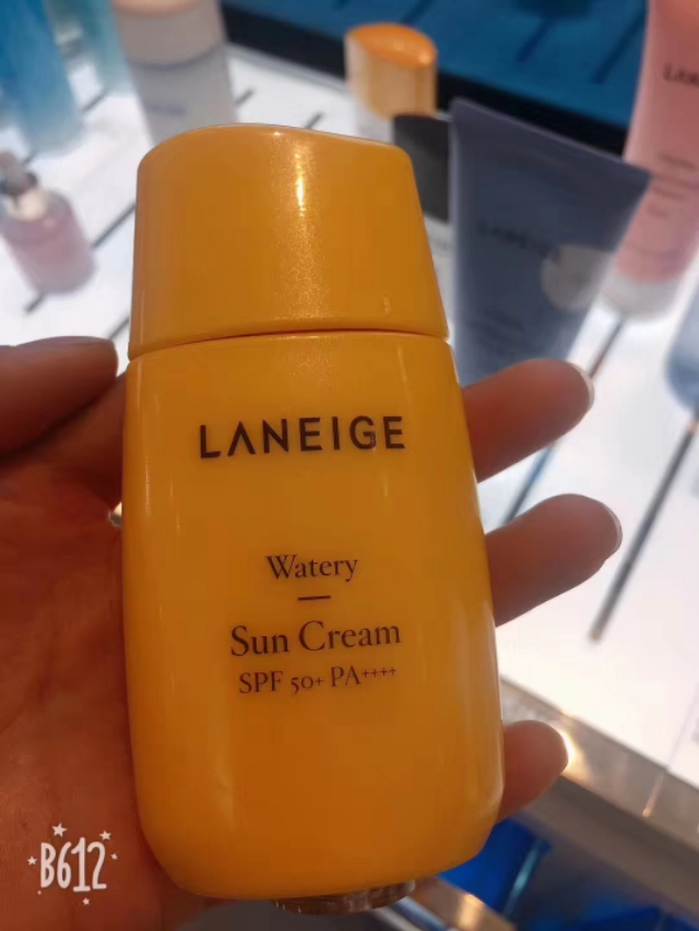 防水新碧小蓝帽防晒霜踩雷 (平价好用不踩雷的防晒霜)