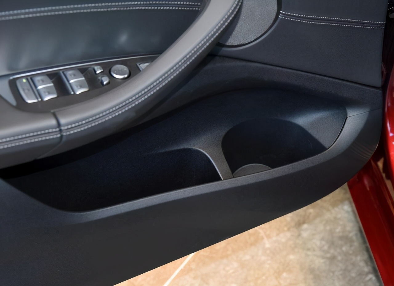 花38w买个车值得吗,花37万买个宝马3系划算不