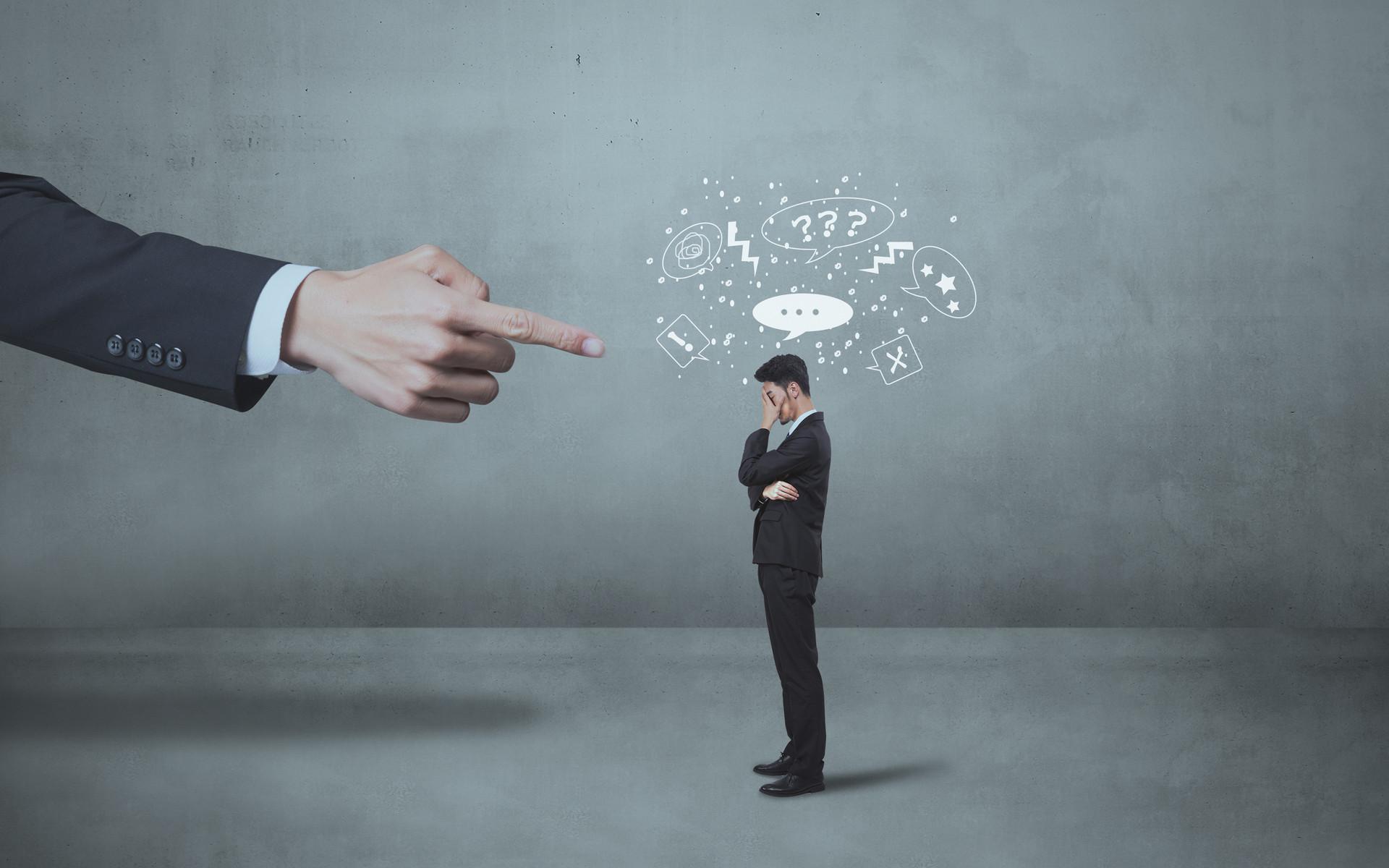 职场压榨员工怎么处理,职场新人被老员工压榨怎么办