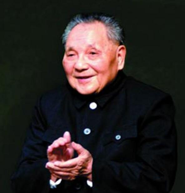 1988年，人大会议上*小平邓**正要抽烟，收到陌生纸条：请你不要吸烟