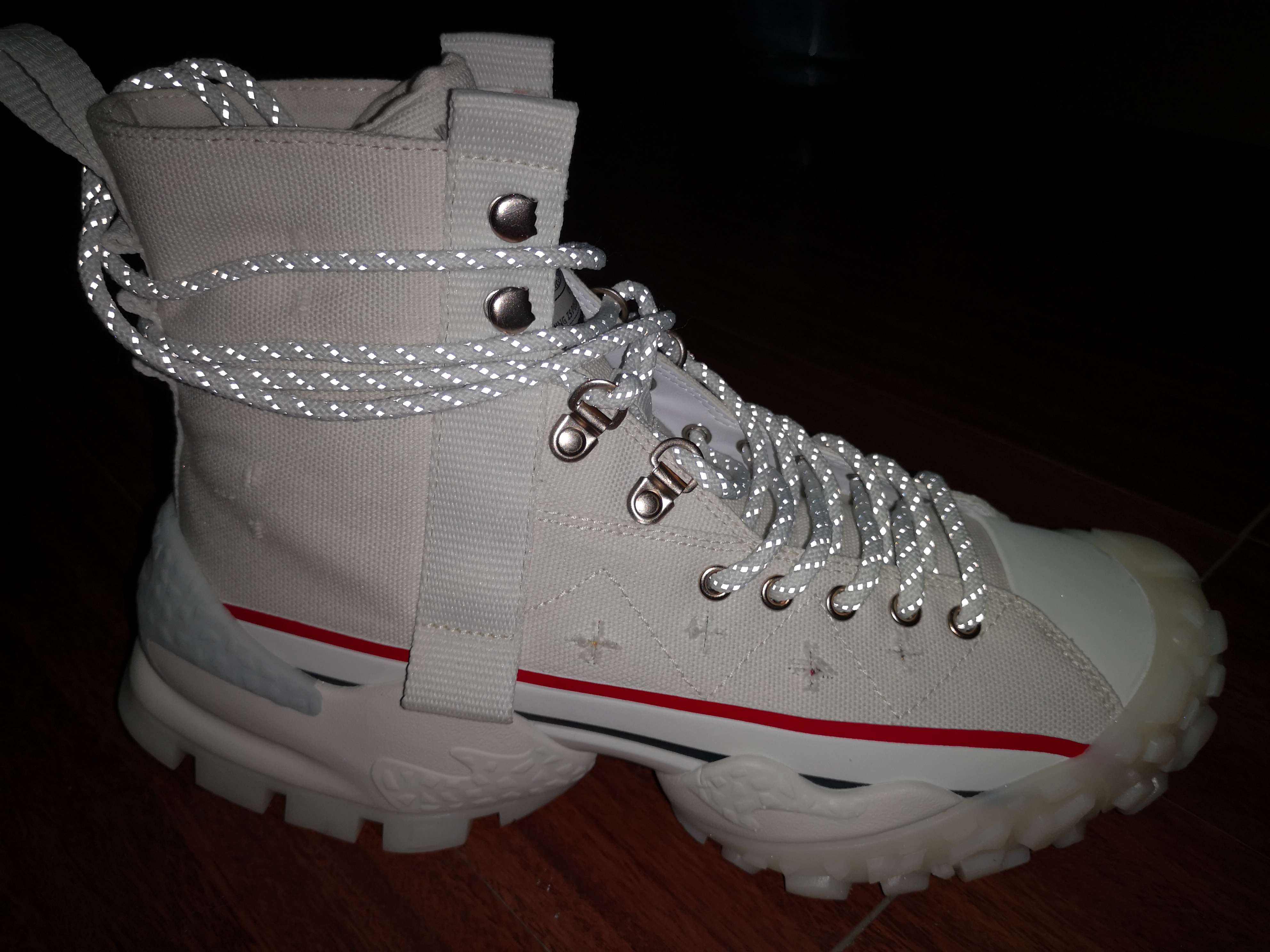 李宁鼠咬天开来了！最具中国风+可撕鞋面+盲盒玩法…满是惊喜