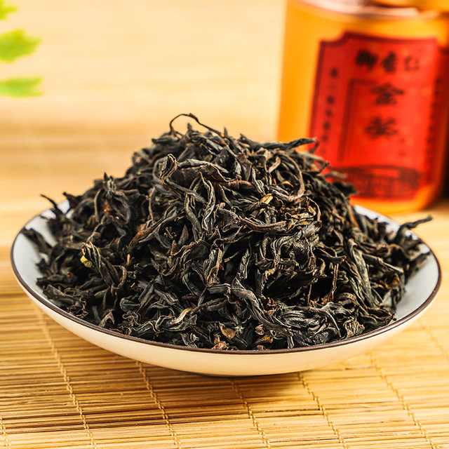 女人就如同一杯高贵淡雅的红茶,红茶就像一个韵味十足的女人文案