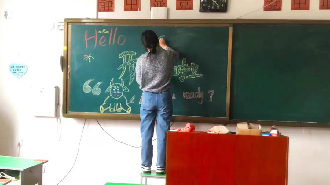 画画的baby幼儿园作品,画画的baby绘画作品