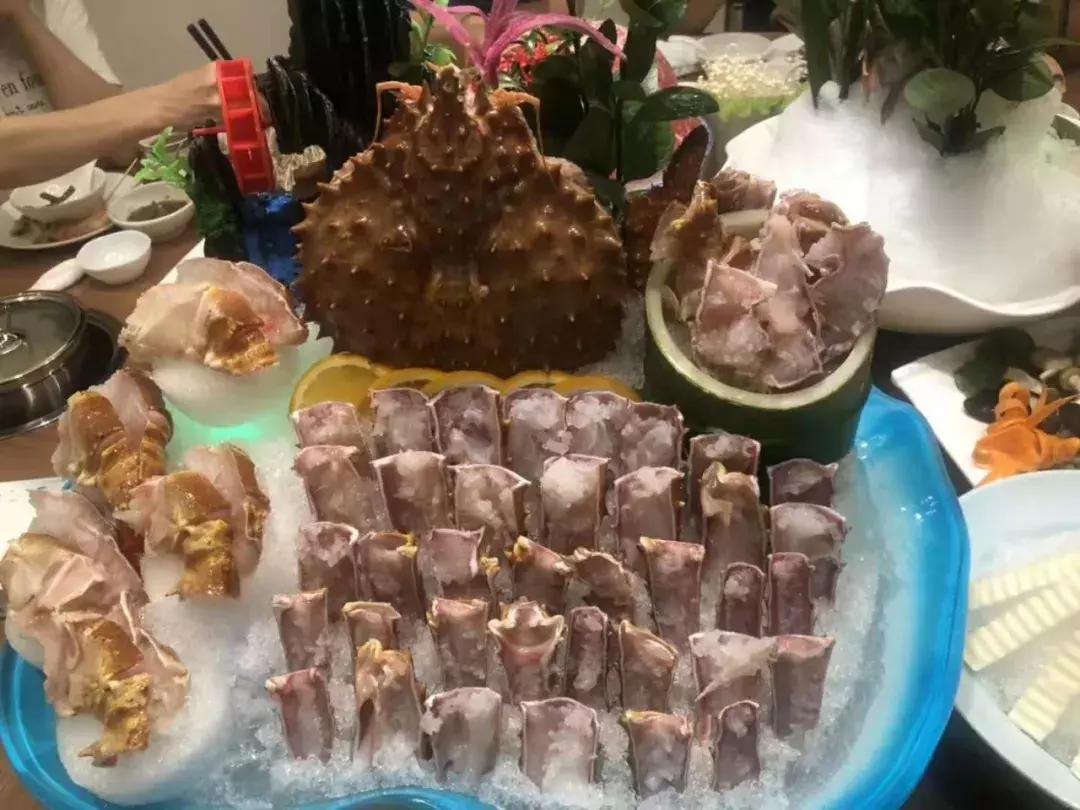 她17岁逃婚出深山，如今在无锡，开了南长街上最大的酒楼