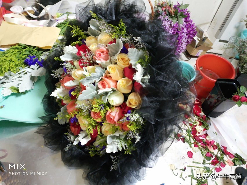 母亲节送给妈妈应该送几枝花,母亲节适合送什么花给妈妈