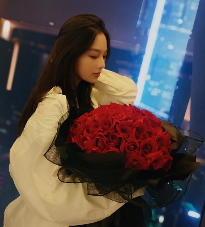 张馨予被骗完整版,如何看待张馨予找代购被骗一事