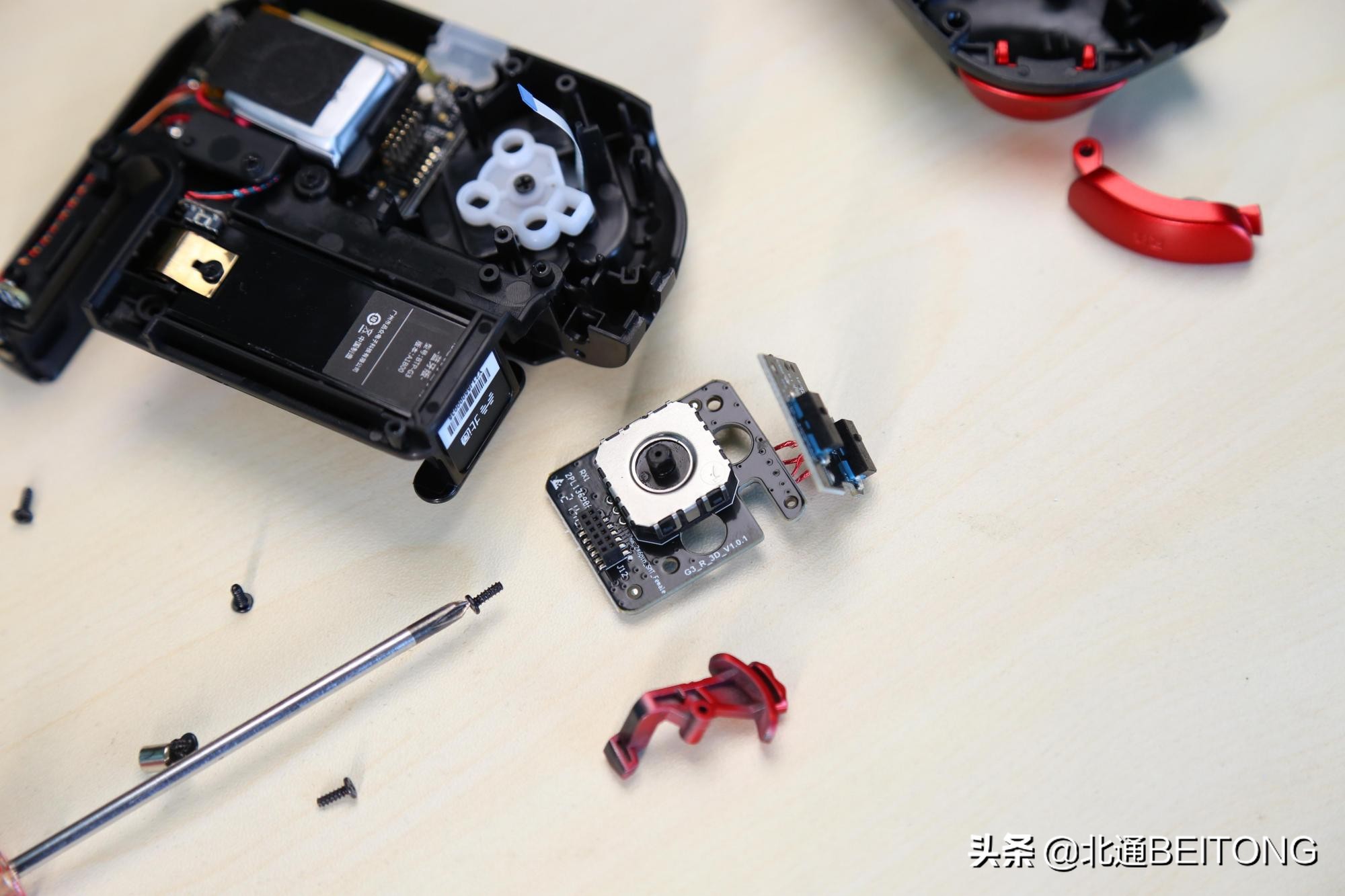 北通g3手柄吃鸡教程,北通g3游戏手柄开箱介绍视频