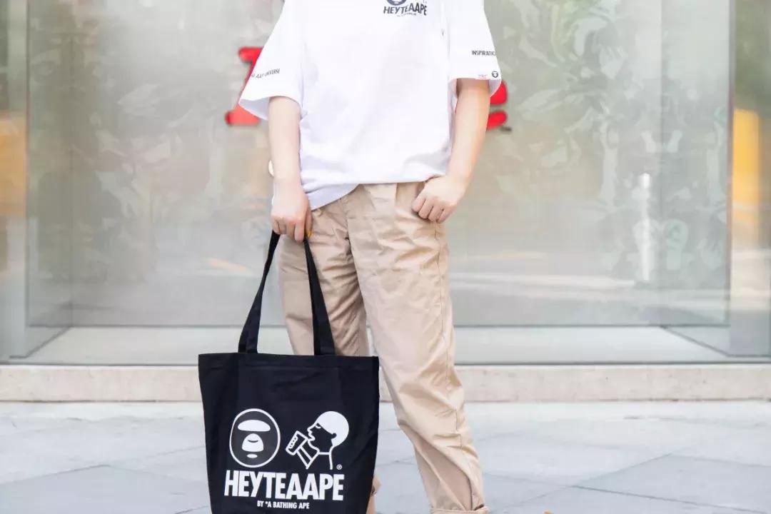 喜茶黑色系列 (喜茶限定蓝紫星空)