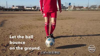 小学生足球颠球只用一只脚教程,足球颠球零基础开始怎么训练