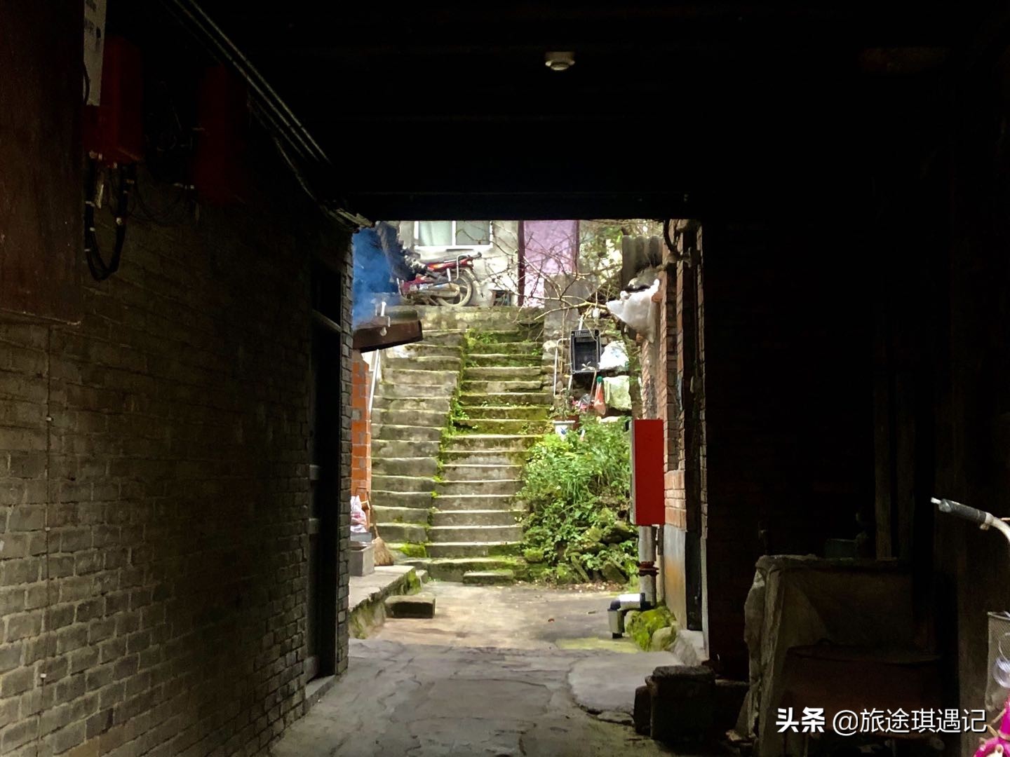 茅台镇能买到1499飞天吗,茅台镇和飞天茅台有什么区别