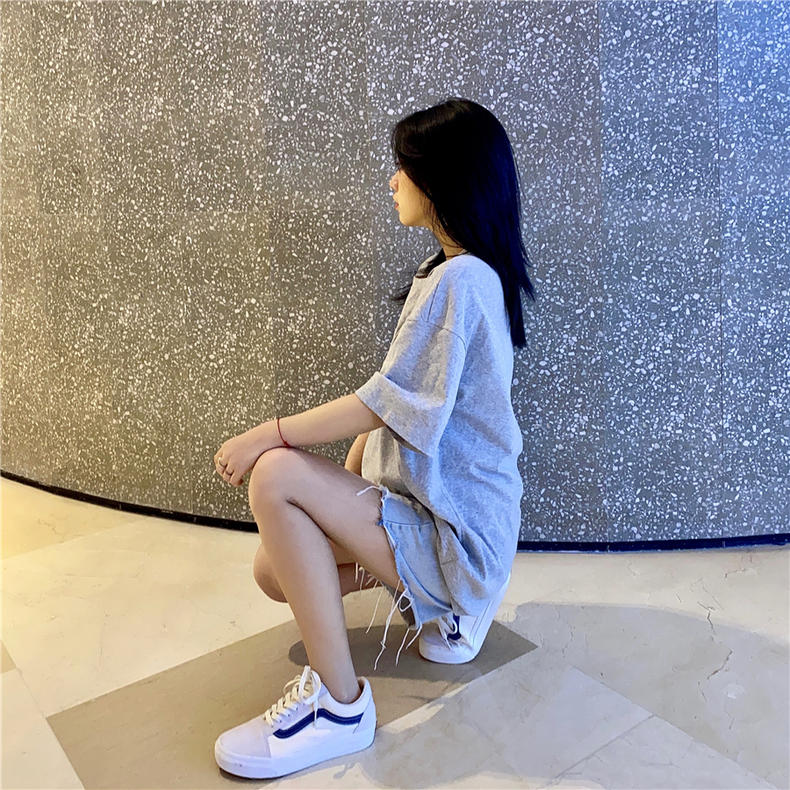 gd权志龙蓝色西装配匡威,gd权志龙的理想型