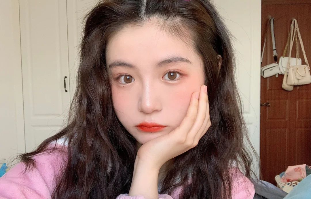 阿玛尼黑管滋润口红斩男人鱼色,阿玛尼热门口红色号推荐