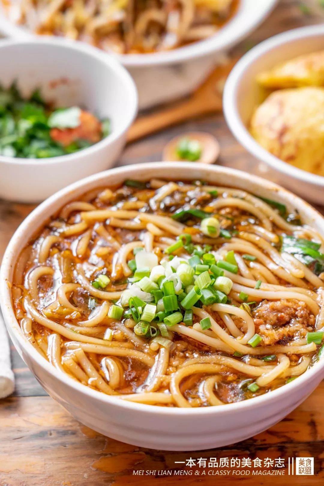 昆明这家小吃店里的传奇男人,17年来让人又嫉妒又欢喜