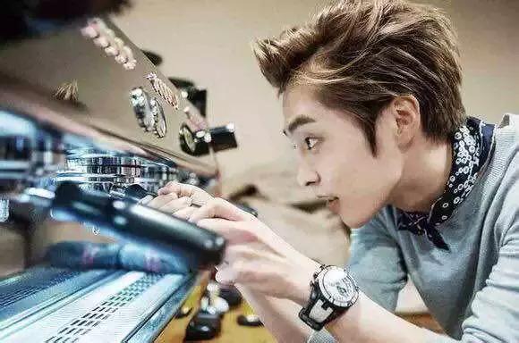 岁月是一把杀猪刀毁了我的容颜,岁月是把杀猪刀对有些人来说没用