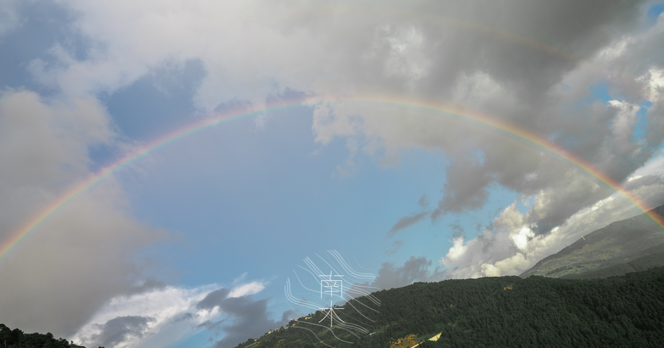 在邛海边吹着风,在邛海边吹吹风