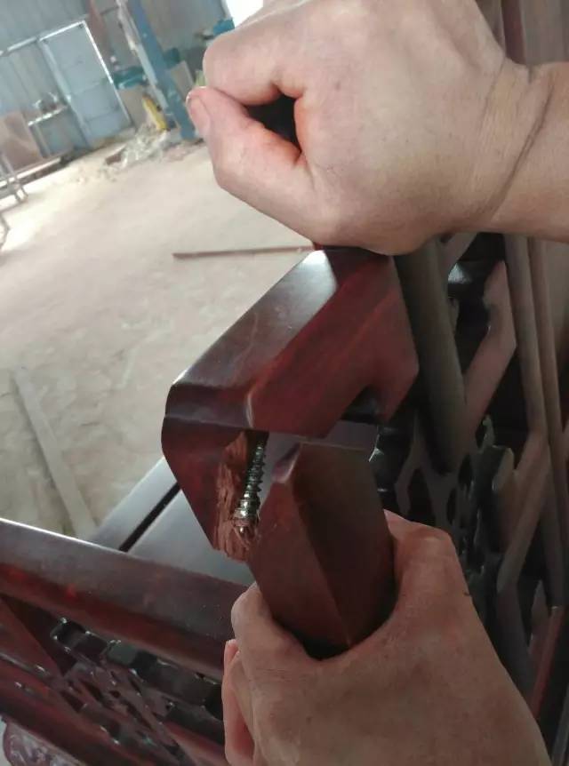 同样都是红木价格怎么相差,同样的实木家具价格相差大