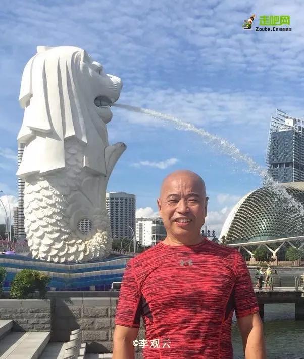 为了寻找疯狂的石头，他成为最早环驾中国的人，至今年龄成谜