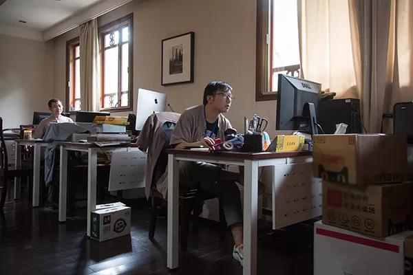 灵隐寺招人，10万网友求职上热搜！4点下班、KPI随缘，条件就一个