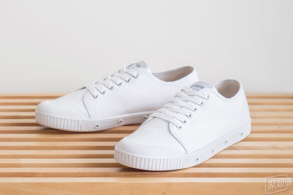 不输匡威vans的帆布鞋,买帆布鞋买大还是买小