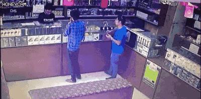 发现厨房煤气泄漏正确的方法是,怎样才能知道煤气泄漏了