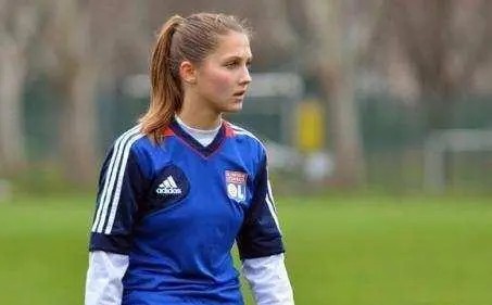 靓丽的“玫瑰豪门”--记世界足坛最美女足队员阵容