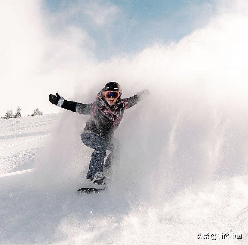 滑雪装备入坑报价,滑雪服穿什么好看
