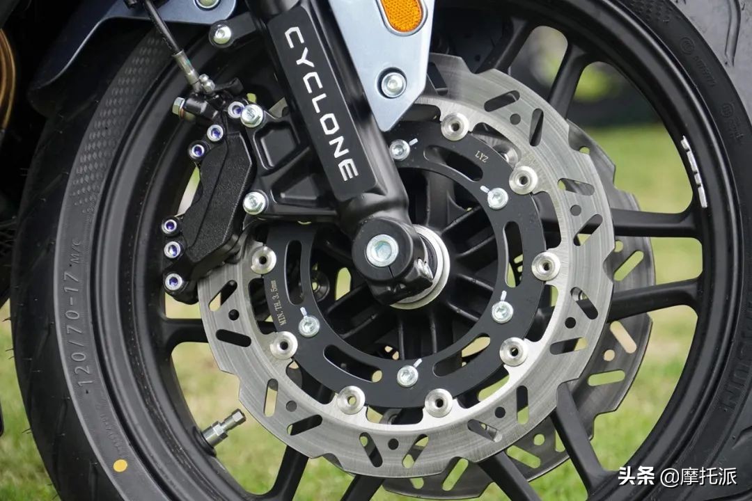 赛科龙rg3升级双光透镜,赛科龙rg3极速测试