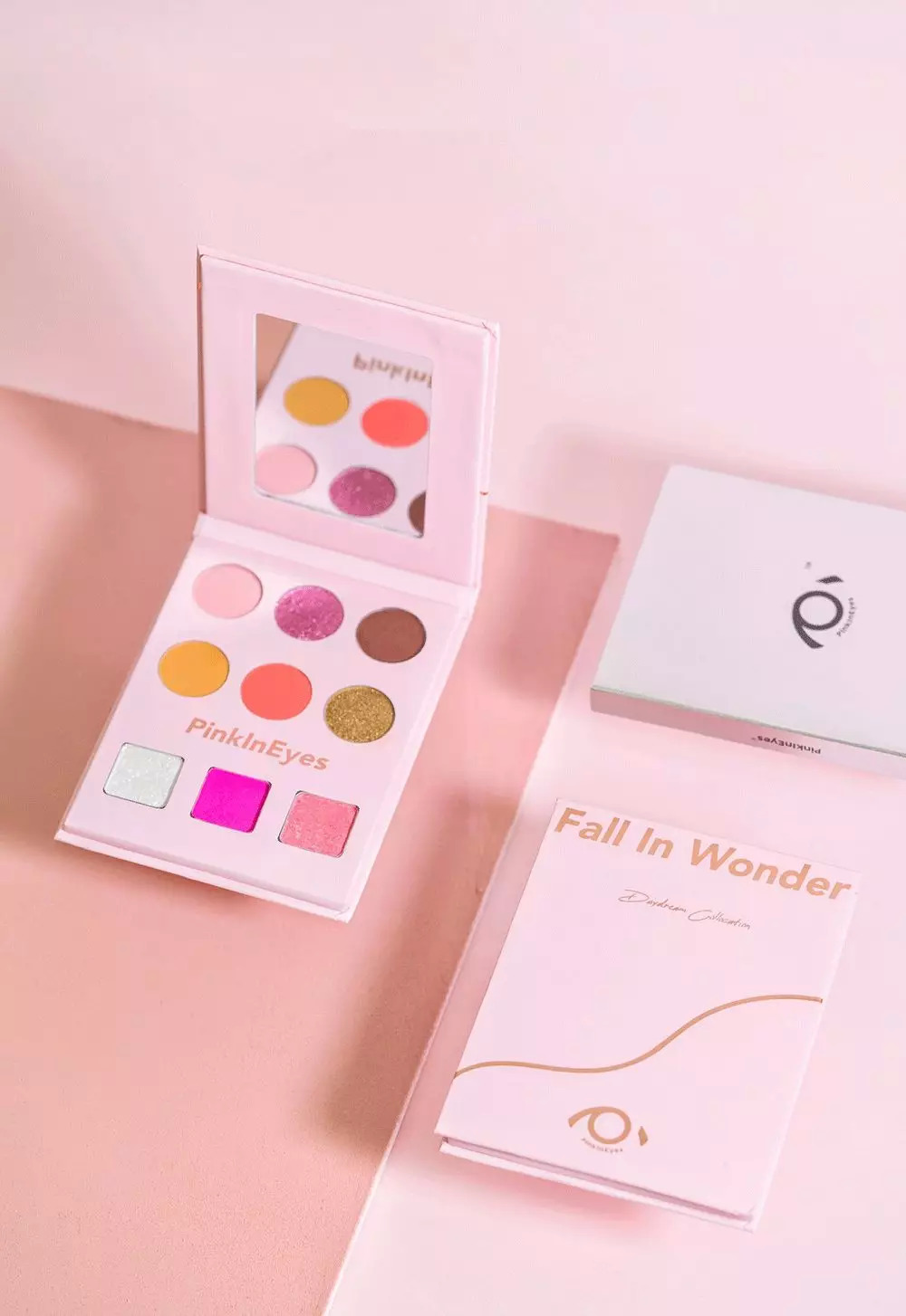 不用代购的平价产品有哪些,超高颜值的国货眼影盘