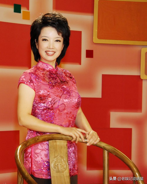 夕阳红黄薇主持,夕阳红的主持人黄薇的近照