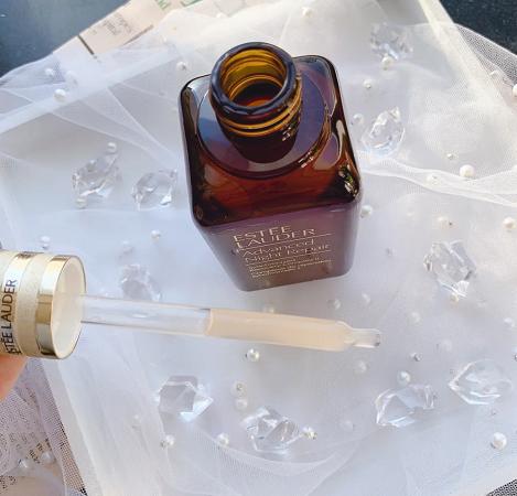 雅诗兰黛小棕瓶如何正确使用,雅诗兰黛小棕瓶怎么用效果最好