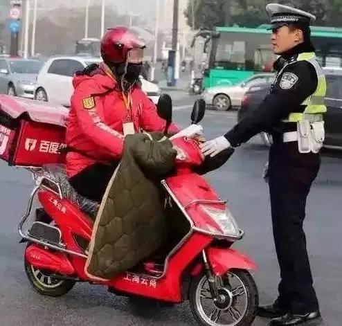 考电动三轮车驾照报名需要什么,考电动车三轮车驾驶证理论怎么考