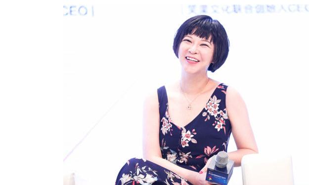 看见了吗，你们的“老公”都在为她们仨赚钱