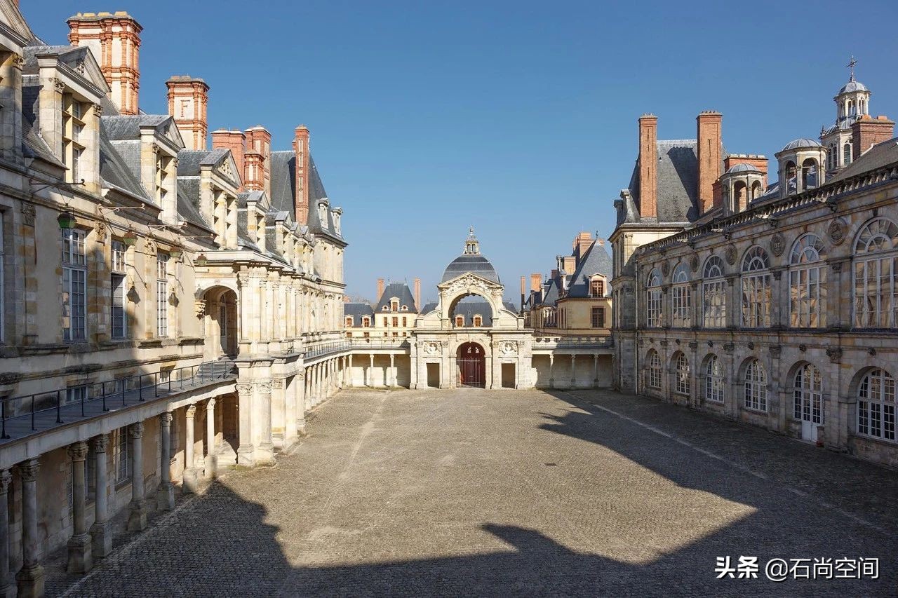 枫丹建筑风格是哪个国家的,法式八大建筑风格