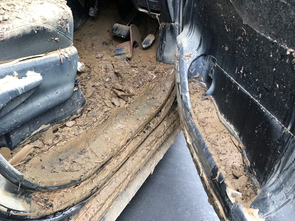 汽车被水淹没可以全赔吗,汽车被水淹没