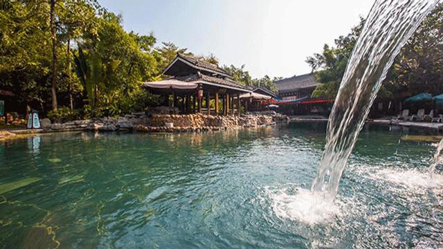 南宁市万秀村四队,四个门组成的大门