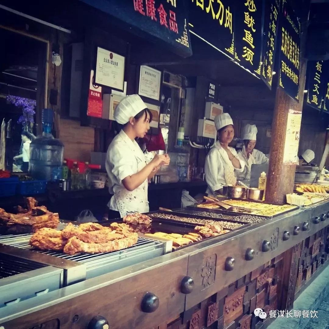 小吃赚钱项目,小吃生意既能赚钱又简单