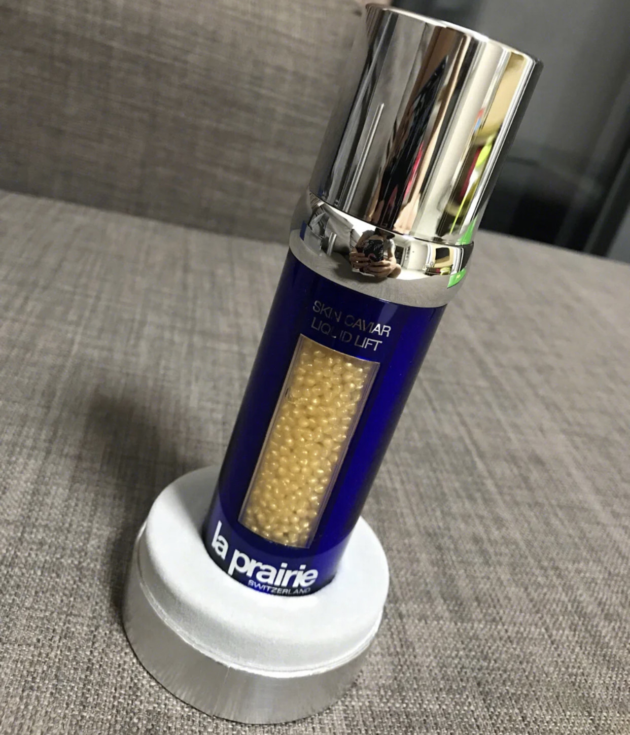 雅诗兰黛线雕怎么用效果好,雅诗兰黛线雕精华官方手法