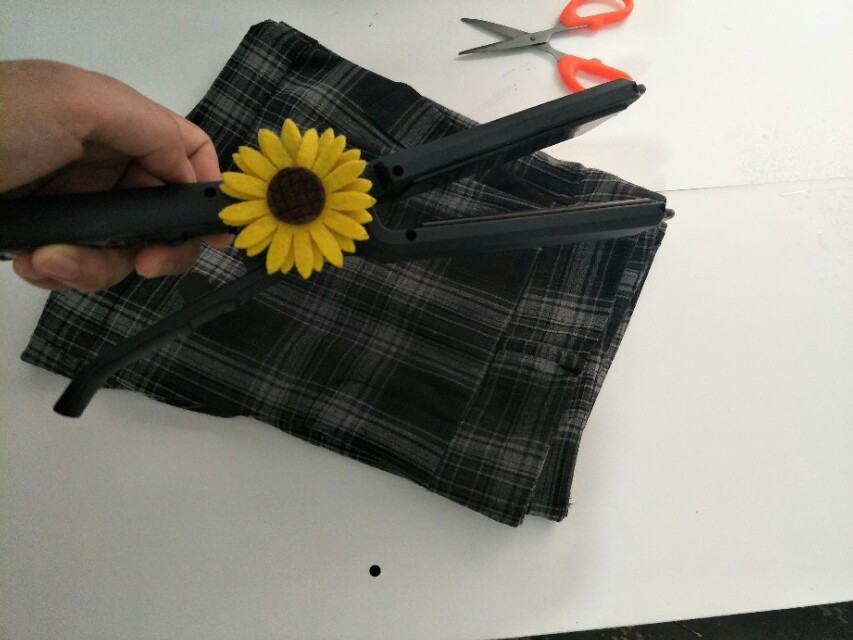 没有熨斗可以用什么烫衣服,不用熨斗怎么把衣服弄直