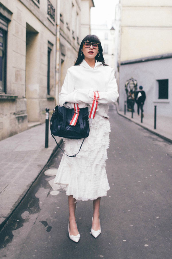 40以上穿什么卫衣减龄年轻,女款卫衣穿搭技巧40岁怎么穿