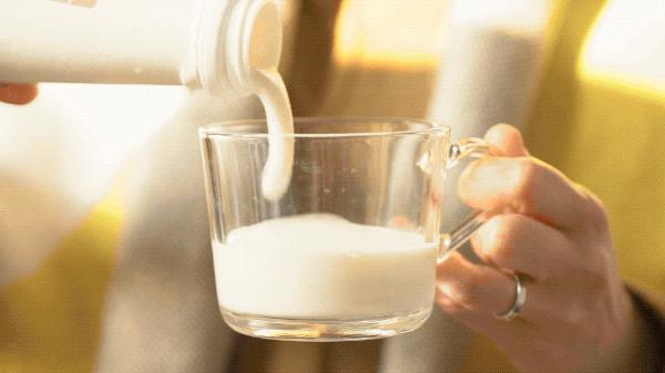 在李佳琪直播间买零食，是个划算的选择吗？