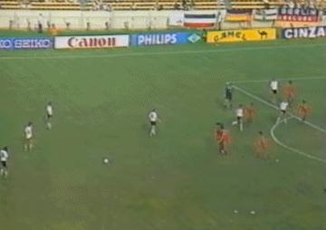 中国唯一一位提名过世界足球先生,第一位世界足球先生