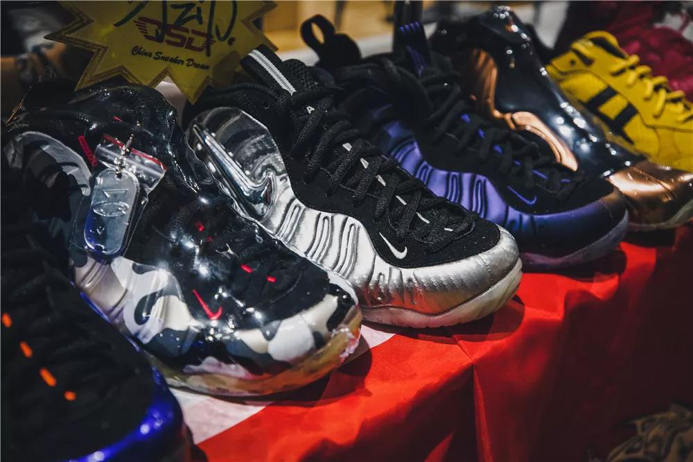 喷泡如命！黑白涂鸦喷与鞋盒免费送