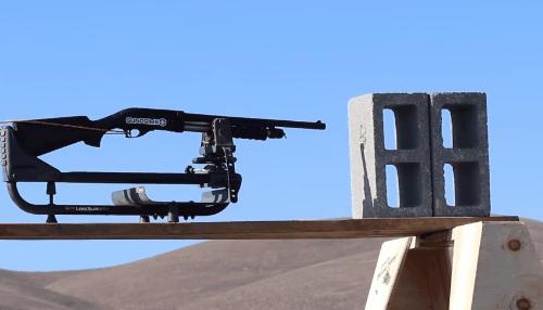 老外真会玩玩具枪,老外真会玩球体抛球